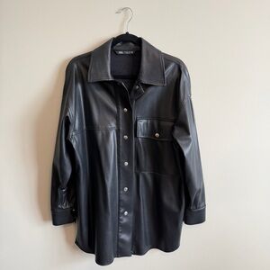 Zara Faux Leather Overshirt Jacket – Shacket — Size Small / Oversized – Black